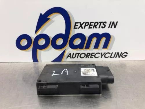 Side assist sensor-8181831