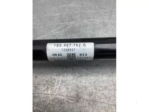 Aandrijfas rechts-voor Volkswagen 1s0407762d uda