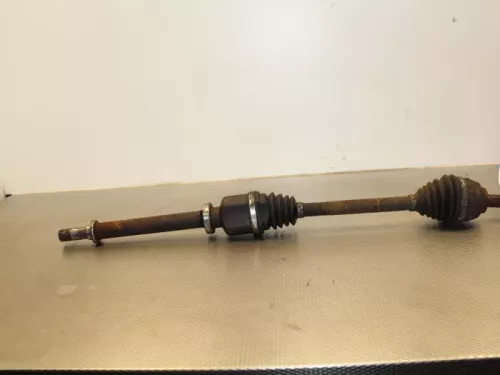 Aandrijfas rechts-voor Renault 8200626038 jr5102