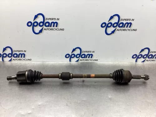 Aandrijfas rechts-voor Hyundai  kt18