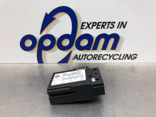 Stoelverwarmings module-8218145