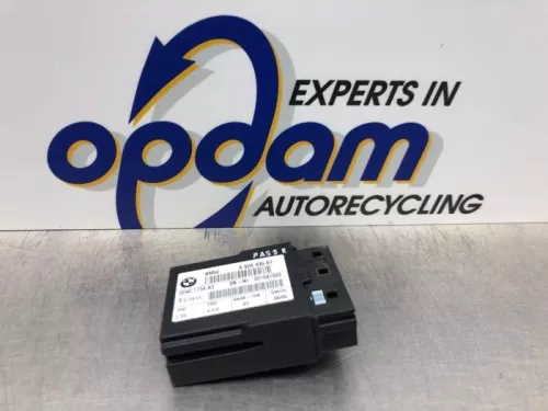 Stoelverwarmings module-8218145