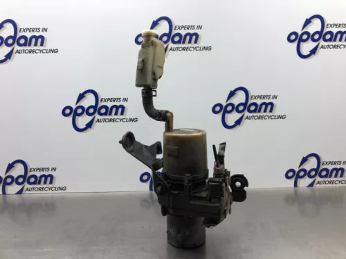 Stuurbekrachtiging Pomp-8066055