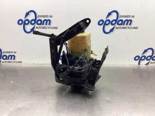 Stuurbekrachtiging Pomp-8136449