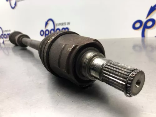 Aandrijfas rechts-voor Kia 495011y010