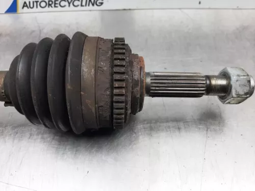 Aandrijfas rechts-voor Chevrolet 96832204