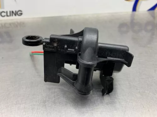 Tankklep Vergrendelingsmotor-8139102