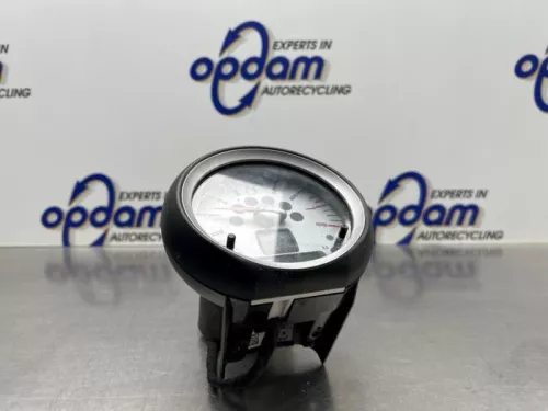 Toerenteller-8118981