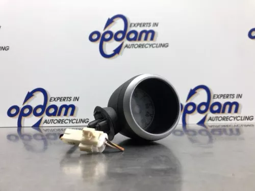 Toerenteller-8187604