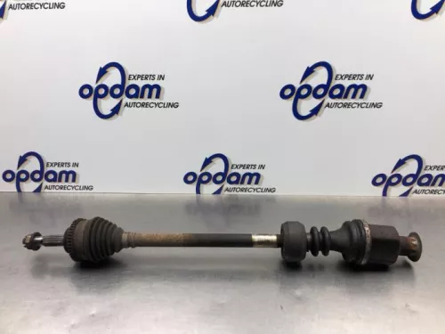 Aandrijfas rechts-voor Renault 8200236089