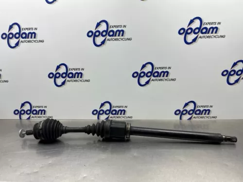 Aandrijfas rechts-voor Volvo 8251776