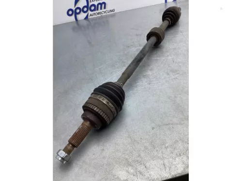 Aandrijfas rechts-voor Nissan xxxxx