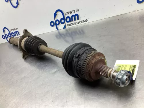 Aandrijfas rechts-voor Mercedes