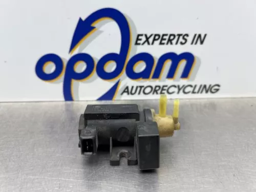 Vacuum ventiel-8309695