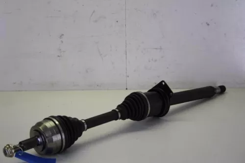 Aandrijfas rechts-voor Volkswagen 7e0407272aq