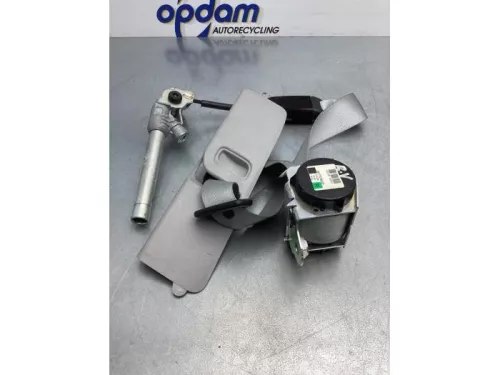 Veiligheidsgordel rechts-voor-7740730