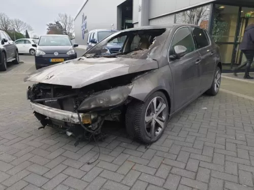 Versnellingsbak-7748013