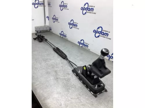 Versnellingsbak Bedieningskabel-8240960