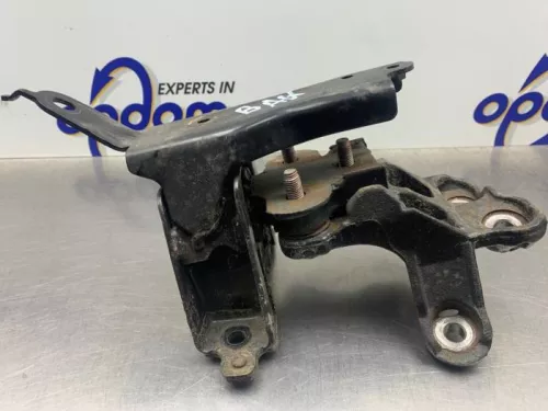 Versnellingsbak Steun-8303821