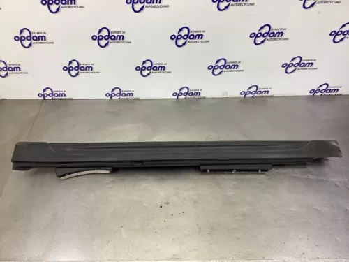 Zijskirt links-8163393