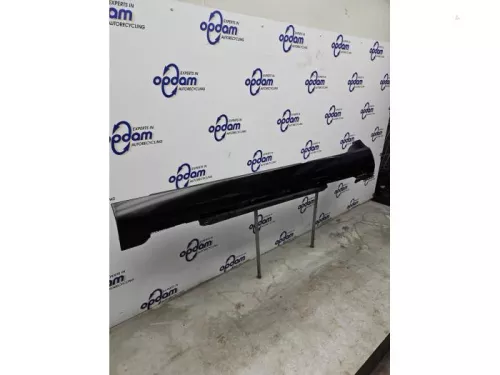 Zijskirt links-8277076