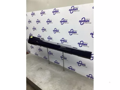 Zijskirt rechts-7914429