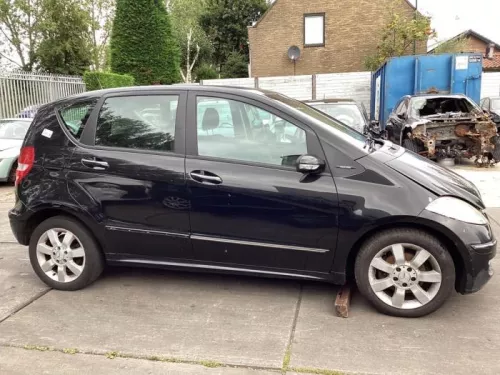 Zijskirt rechts-8077345