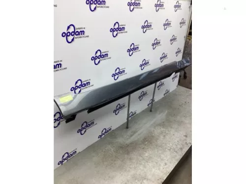 Zijskirt rechts-8178400