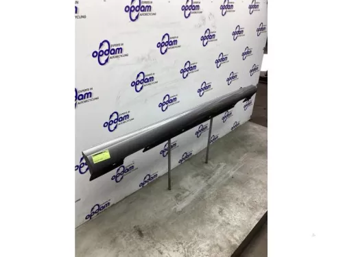 Zijskirt rechts-8275395