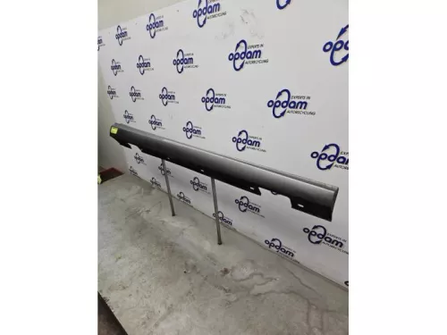 Zijskirt rechts-8286425