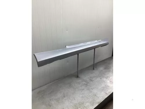 Zijskirt rechts-8063467