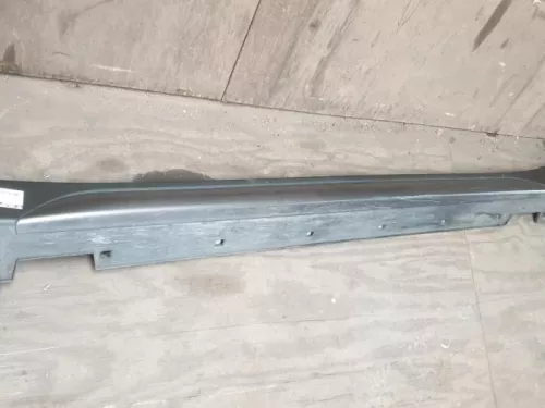 Zijskirt rechts-7880886