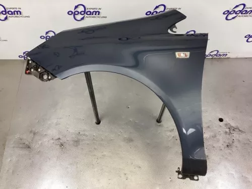 Scherm links-voor-8335236