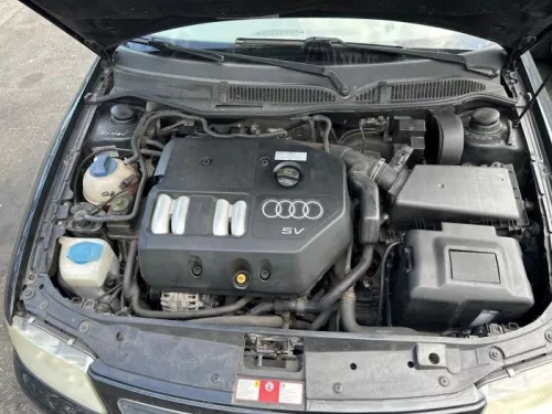 Ruitenwisserarm voor-8343844