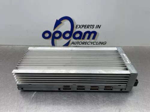 Radio versterker-8306813