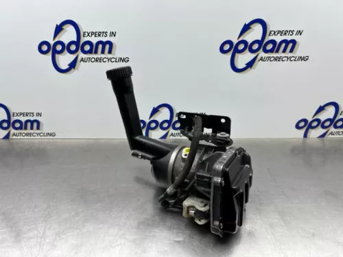 Stuurbekrachtiging Pomp-8182090