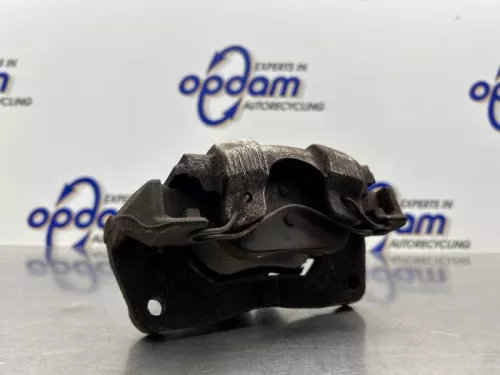 Remklauw (Tang) rechts-voor-8321154