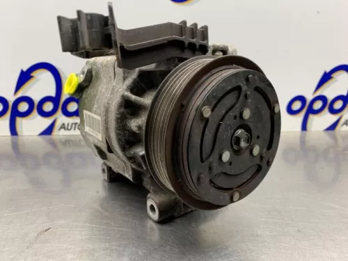 Ford Aircopomp 51747318