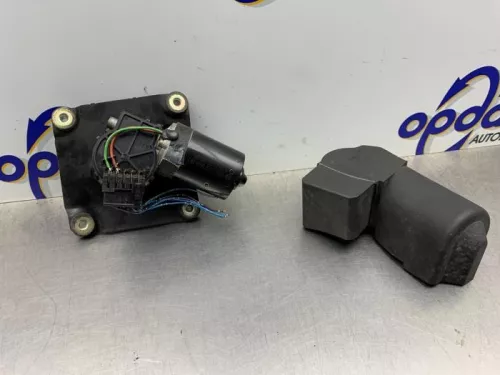 Ruitenwissermotor voor-8347218