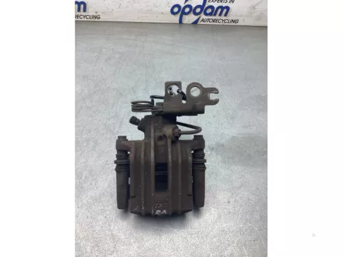 Remklauw (Tang) rechts-achter-8335069