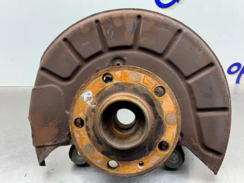 Fusee rechts-voor-8251867