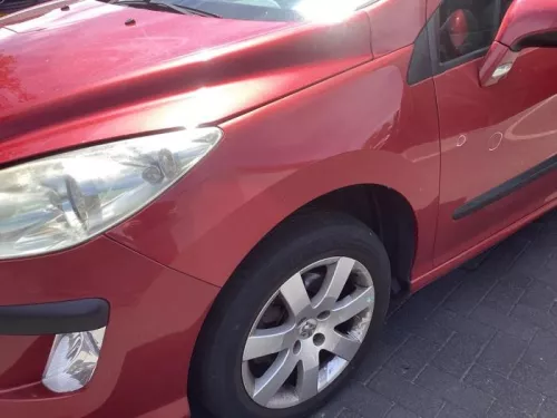 Scherm links-voor-8343976