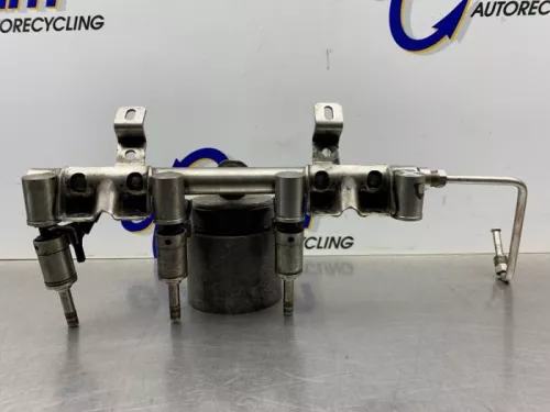 Injector (benzine injectie)-8242724