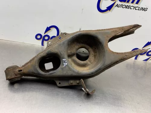 Draagarm rechts-achter-8247879