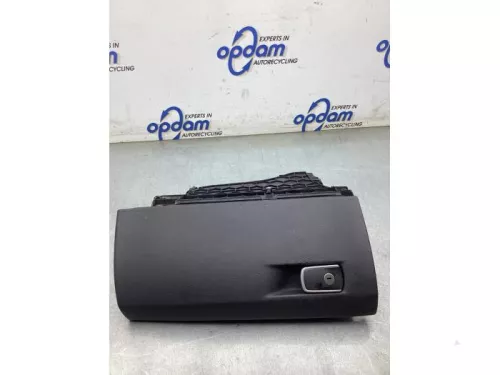 Dashboardkastje-8144552