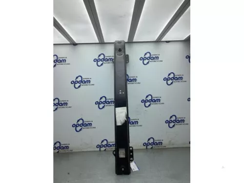 Bumperframe voor-8211284