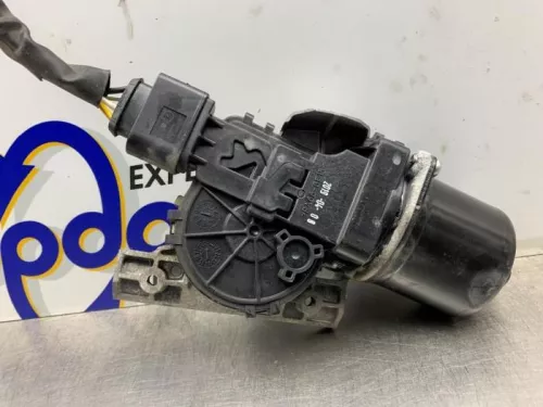 Ruitenwissermotor voor-8347940