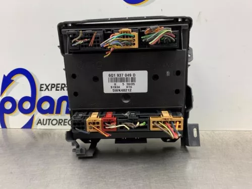 Computer Body Control-8352651