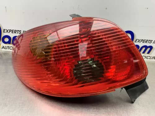 Achterlicht links-8353123