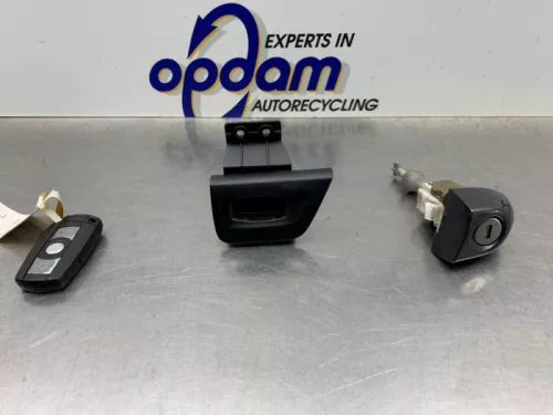 Kontaktslot+Sleutel-8331710